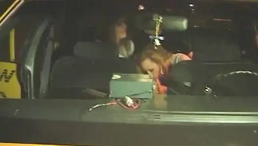 Wilde Taxifahrt: Heiße Momente bei Nacht