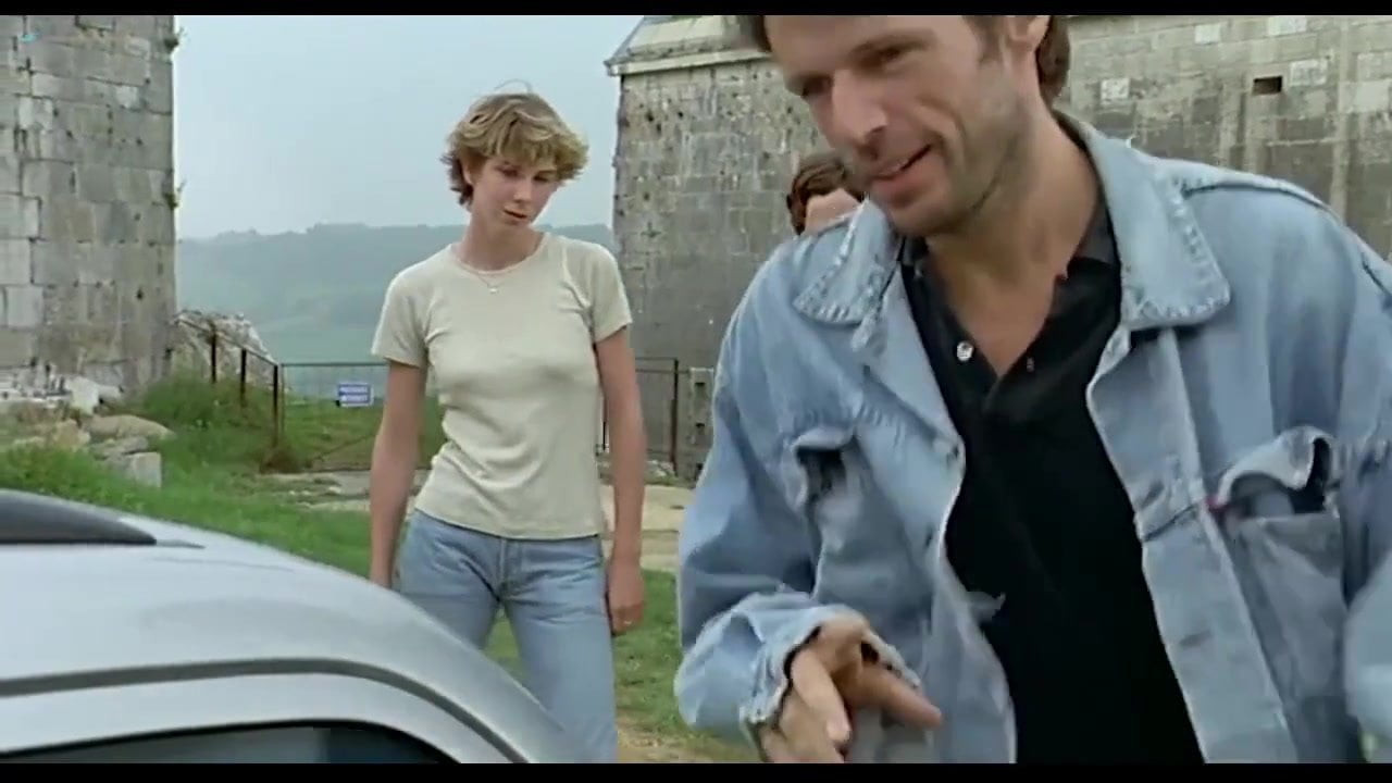Alexia Stresi, Lou Doillon, Elise Perrier - Trop d'amour