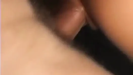 Tolle titten auf dieses wunderschöne schätzchen bekommen nach doggystyle eine große ladung sperma