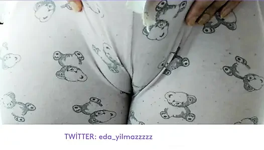 CAMELTOE- PIYAMA- MEMEK YANG DIBELAI- MEMEK BENGKAK
