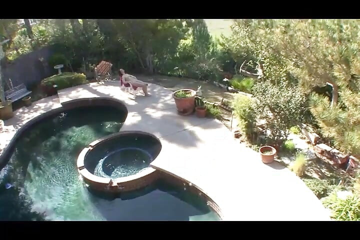 "Apprends-moi... comment baiser et jouir !!"