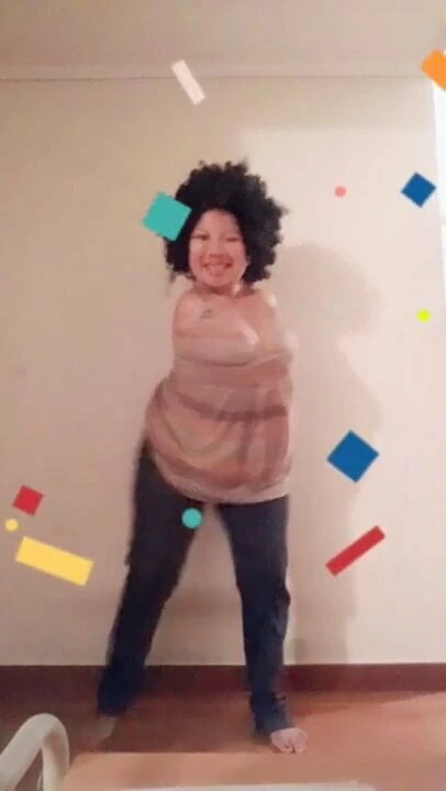 cute armless girl