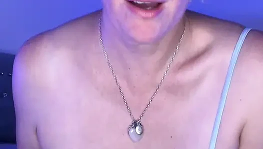 I Can’t Sleep So StepMommy Gave Me A Good JOI