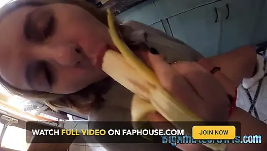 Fat ass wife masturbates with many vegetables