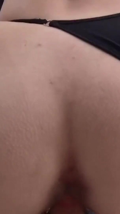 เพื่อนบ้านกําลังดูอยู่! เย็ดบนระเบียงเสี่ยงภัยในวันหยุด - มุมมองคนเย็ด ตูดใหญ่ - Aria Fleur | คลิป 1