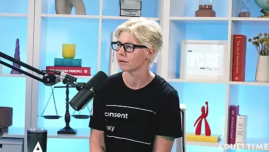 Cadence Lux: Authentic Orgasms & Self-advocacy