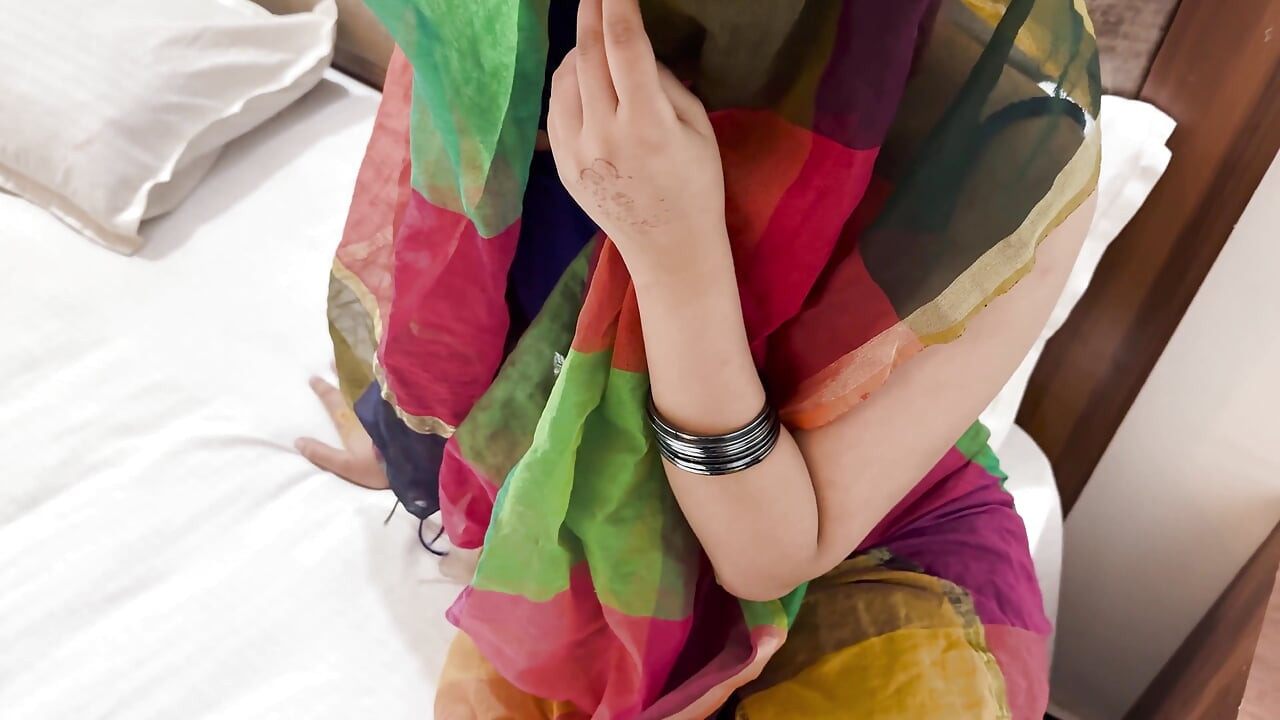 Badi Gand Wali Bhabhi's Mms Leaked