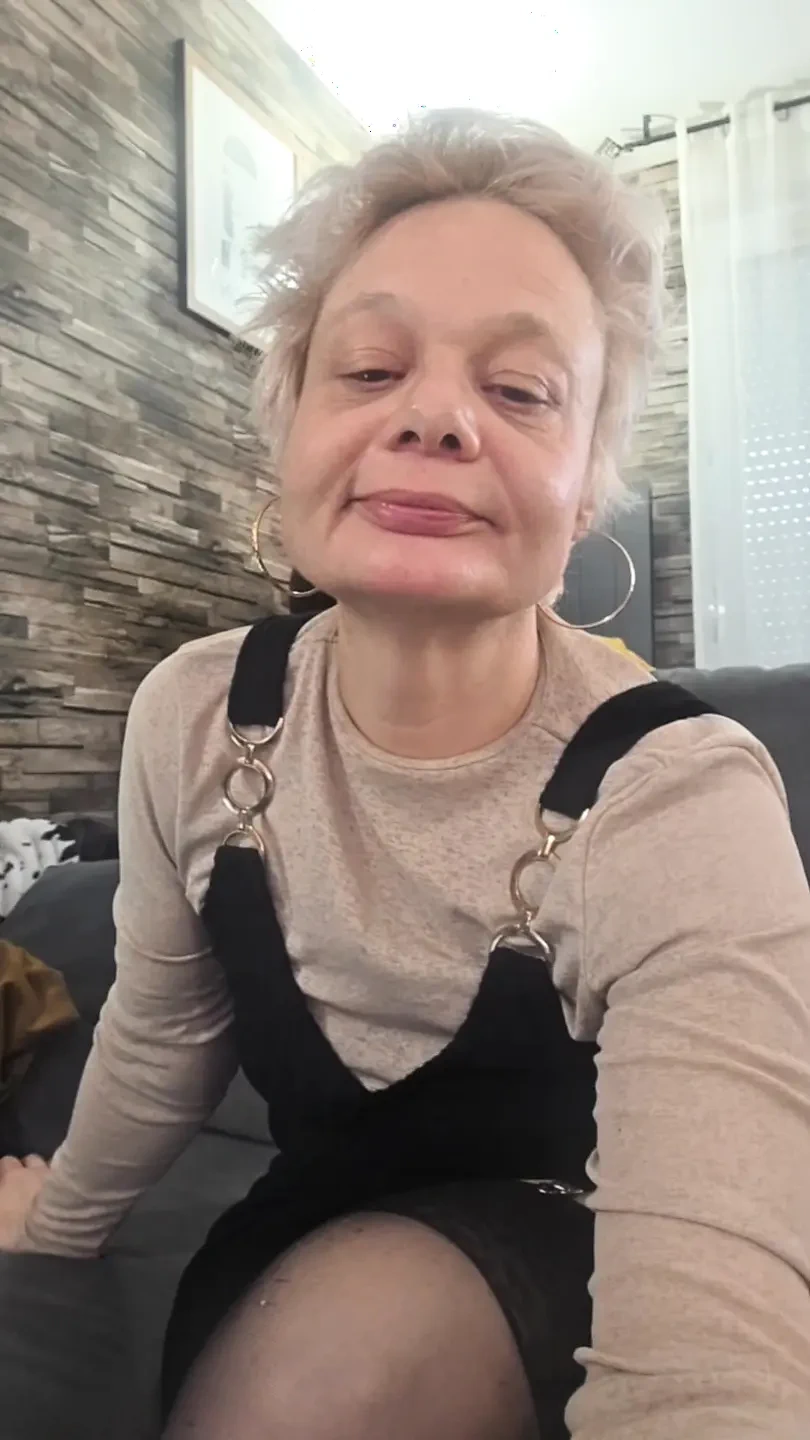 My mother-in-law wanted a big cock in her pussy and was thirsty for sperm.