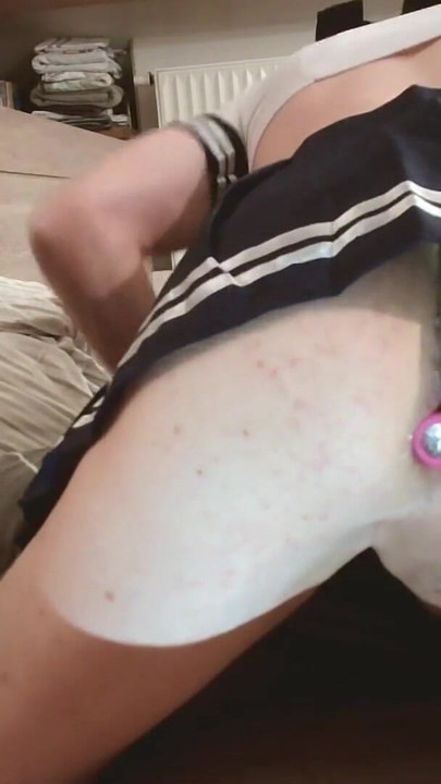 小さな白人のチンコ シシーの中出し フレッシュライト |クリップ1