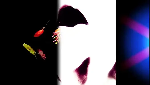 Смотри на меня, пока ты кончаешь, и ешь ее