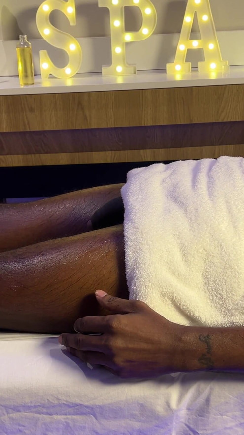 4K Full Erotic Massage Happy Ending - Interracial Session With Lucky Black Fan | Clip 1