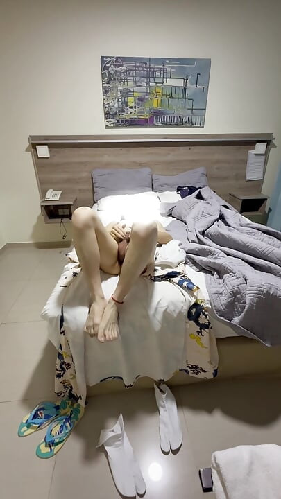 Asian Boy Fundoshi Hotel Wank and Big Cumshot