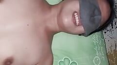 Mooie Pinay-vriendin in viraal eigengemaakt anaal close-up video-schandaal