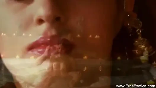 Страстная индийская пара в близости