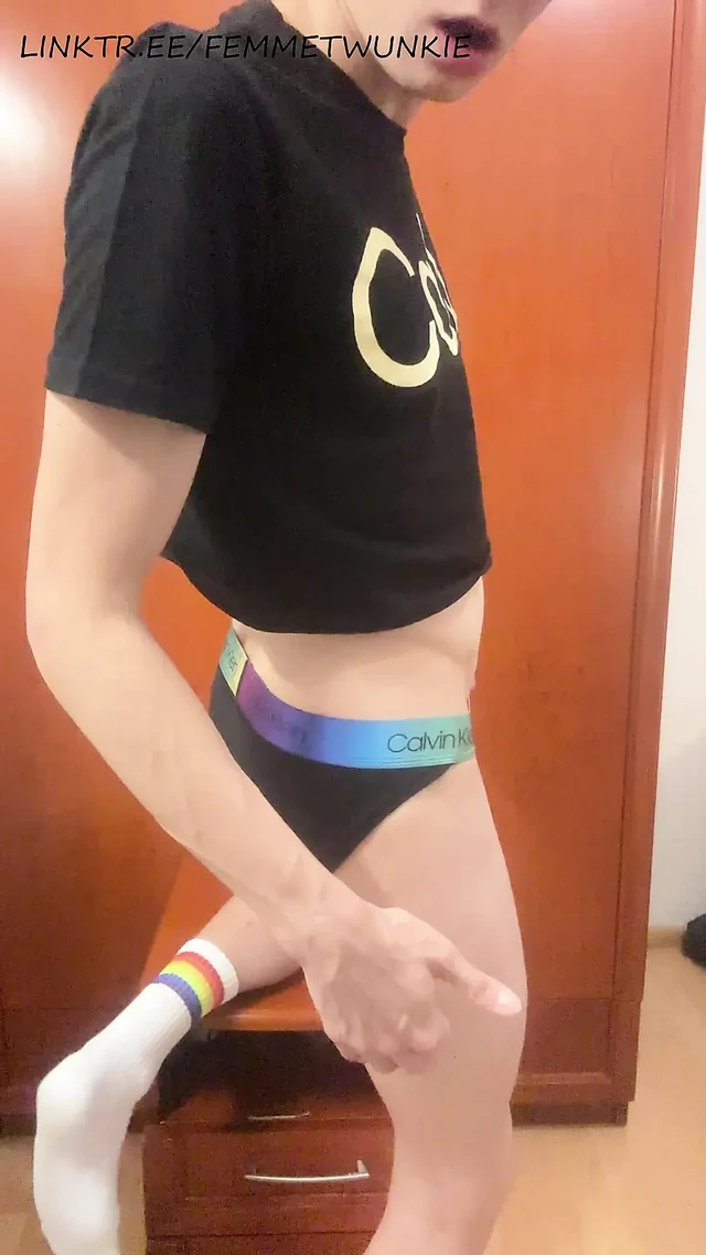 My hole got wrecked by this big toy again 😈