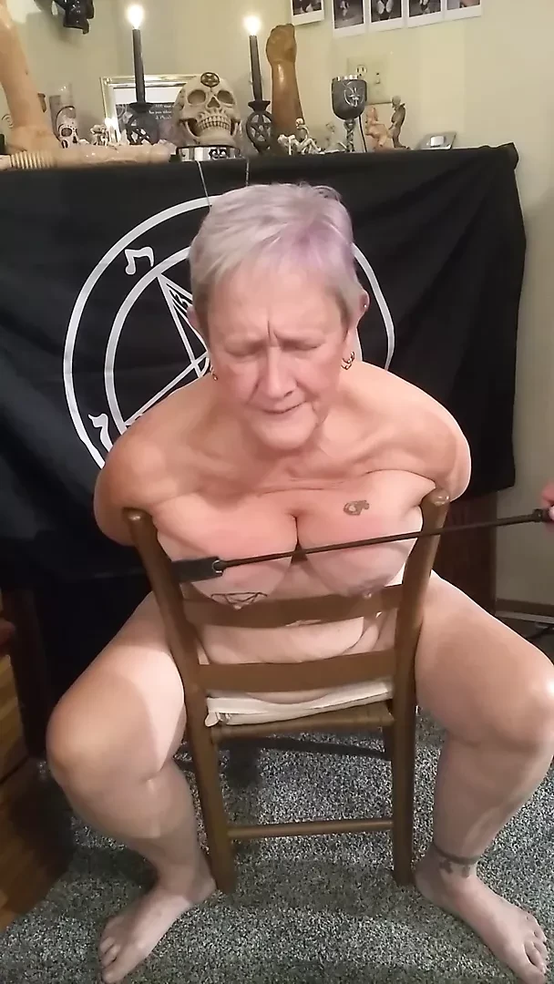 Tit fun on a Sunday