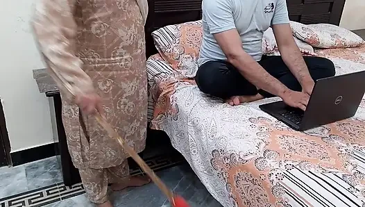 Seks pembantu dan pemilik rumah desi - (Kam wali bai)