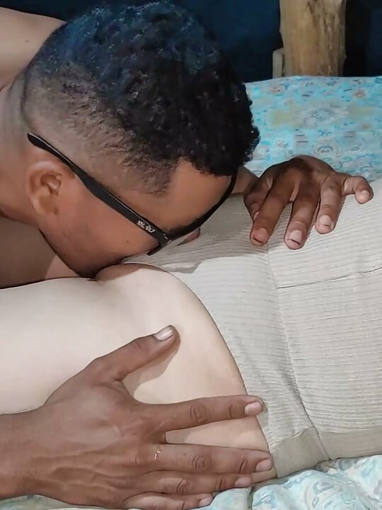 Chica Virgen graba Vídeo casero de sexo india con su novio tamil de x video.