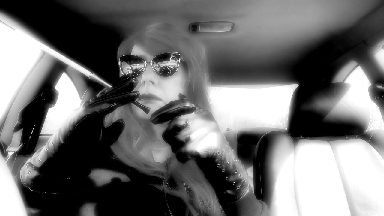 I WAIT FOR YOU --- LONG CIGARETTE SMOKNG IN A HOLDER