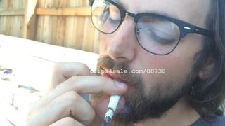 Курящий фетиш - курение в поездке, видео 3