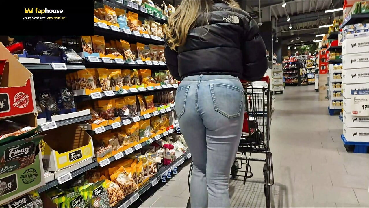 Public Pick Up A Stranger Girl In A Grocery Store Ends With Passionate Sex With Creampie