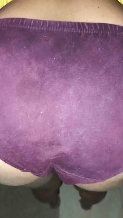 Thick hair in my thick pussy at night I fucked my pussy in doggy style by sliding my panty tights and I killed my pussy. | Clip 1