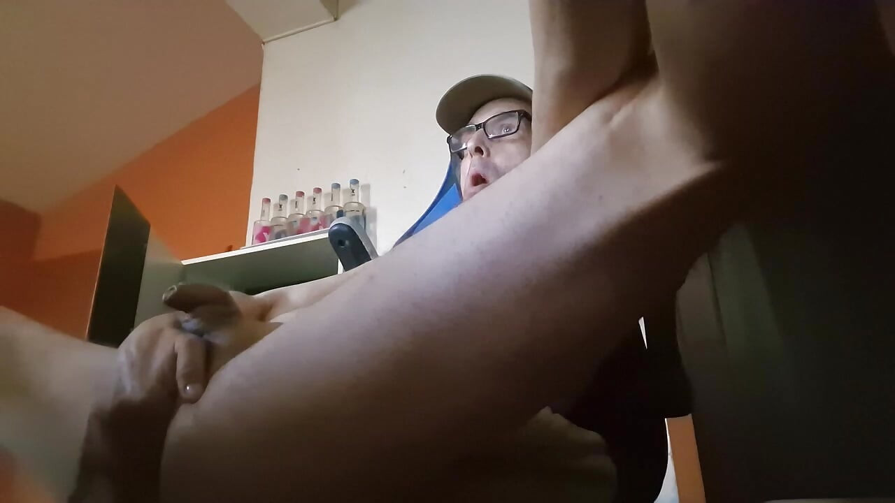home made porn births day prepairing