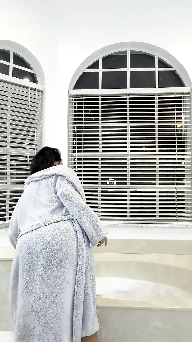 Big Ass Bouncing on Dildo & Horny Bathtub Pussy Play