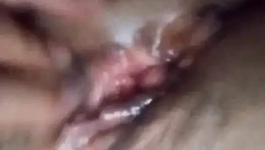 Она хочет снова оргазм, что она позвонила мне Yestrrday