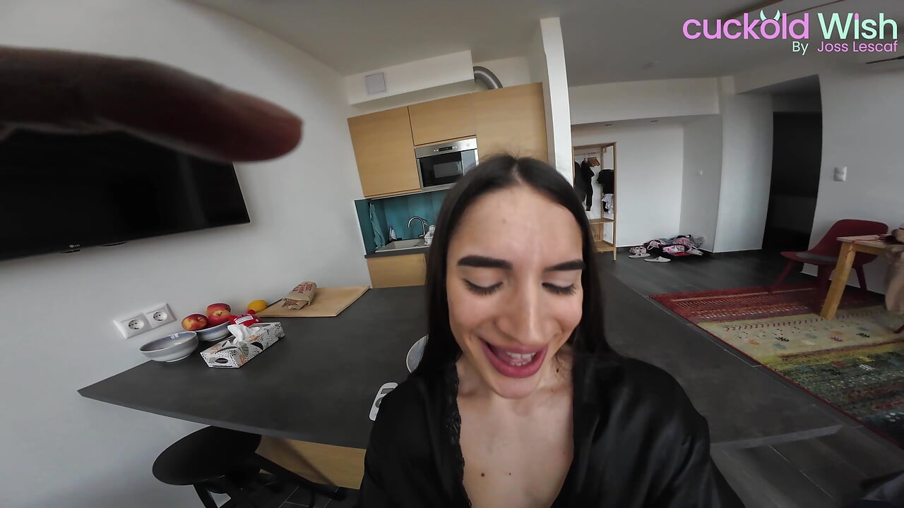 Candie Luciani Fucked in Kitchen