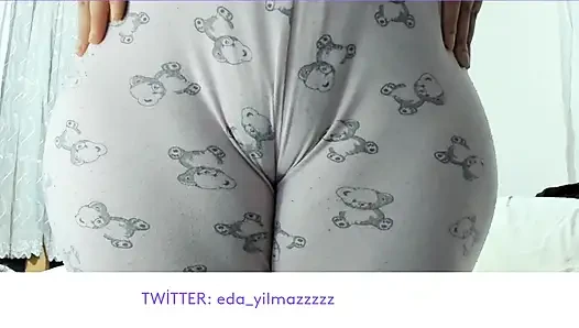 CAMEL TOE- MASTURBATION IN PAJAMAS- TURKISH PORN- TURKISH MILF