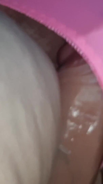 Oops. Sesetengah orang asing menggesel pepek saya di dalam bas yang sesak. | Klip 1