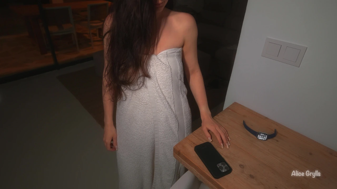 wet orgasm WARNING: my Roommate walked In, didn't leave