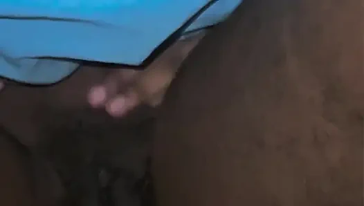 Aksi nakal cewek ini muncrat ke sekujur tubuhku!