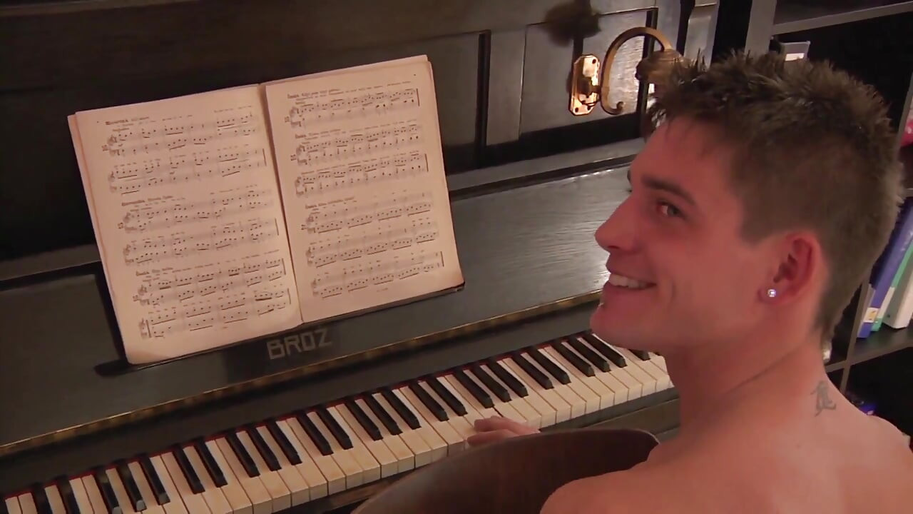 Exclusive Video Bareback: Hot Anal Fuck for This Very Horny Gay Couple