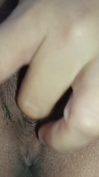 Saya sangat miang dan saya melancap – tonton saya | Klip 1