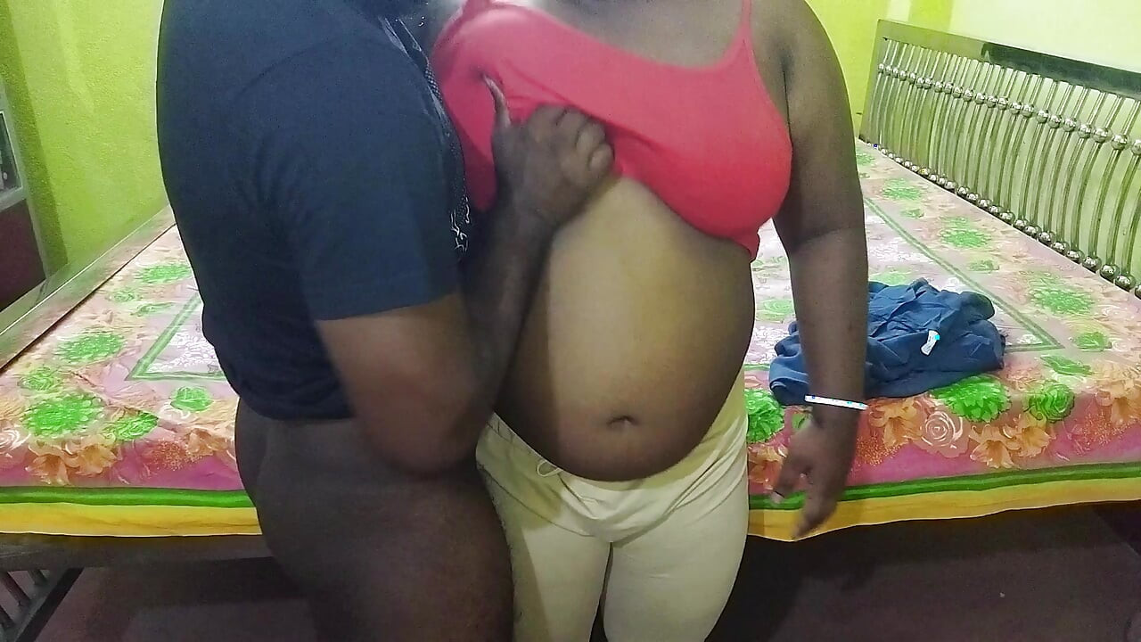 Seema Bhabhi har hardcore sex med naboen sin i doggystyle, hindi lyd