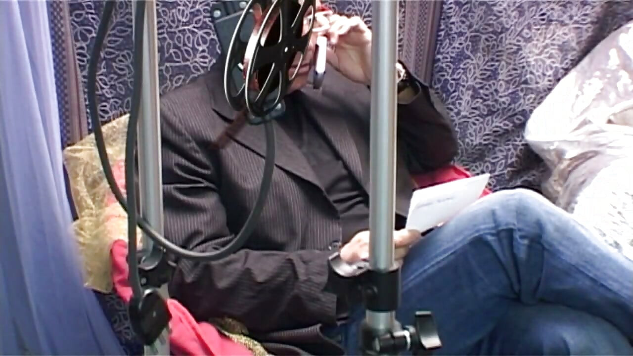보지에서 딜도를 사랑하는 거유 밀프