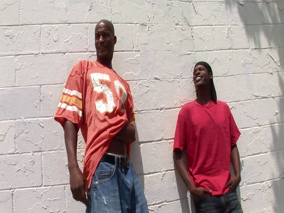 3 centimeter svart kuk i rövad