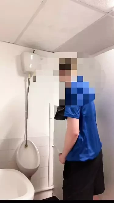 Peeing with a hard dick