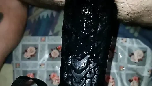 Bay Hankey'nin Dragondildo xl ve sikiş! Evet sexmachine tam sokma