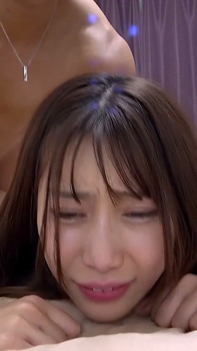 A laid-back college girl who barges in and claims to be her girlfriend. 'You can do anything...' My reason is knocked out by her earnest temptation to make things fait accomplis... | Clip 2
