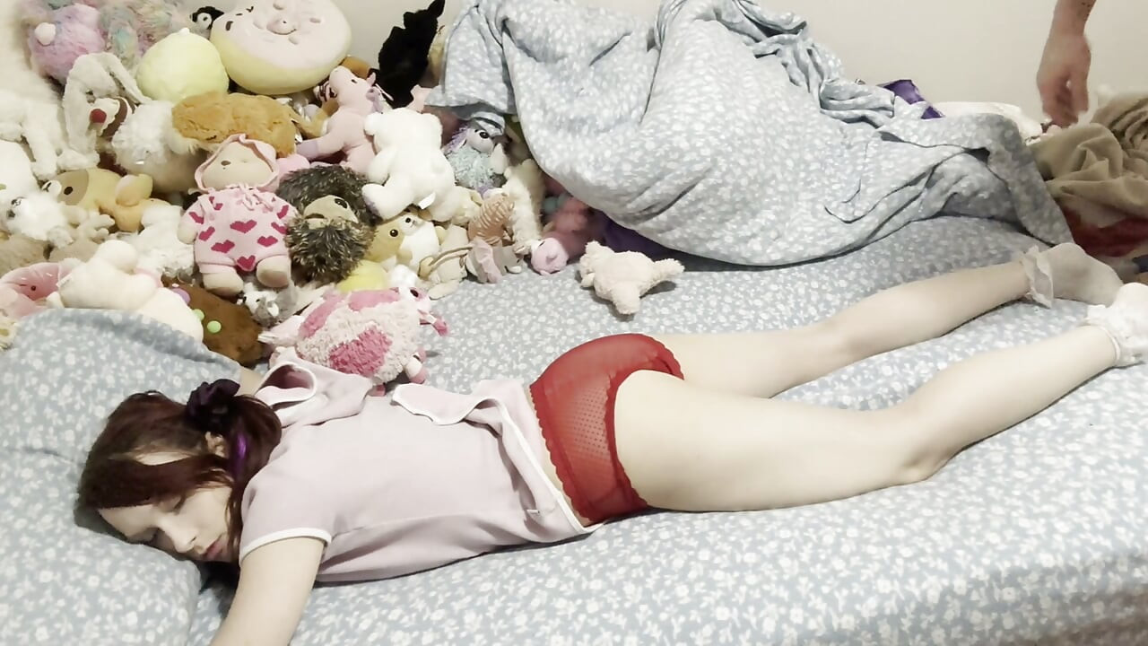 5 creampies please dont cum in me stepdaddy she begs him not to impregnate her