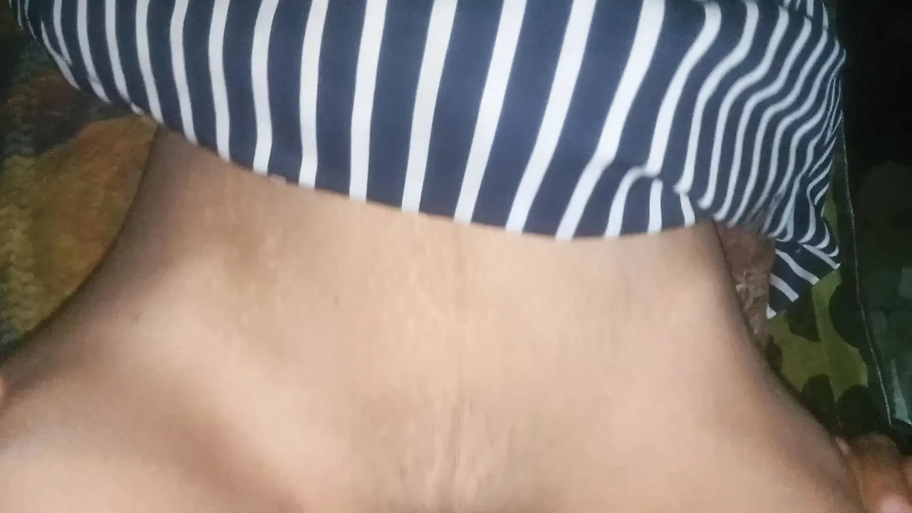 我第一次操继妹的阴户，直到阴道牛奶