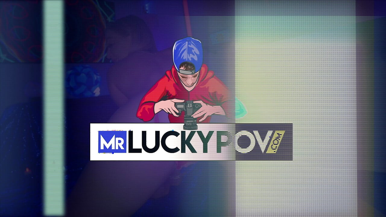 Penerokaan dubur dengan patung manusia Lily Lou