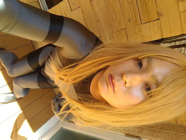 Blonde cross-dressing boy changed from sexy full-body tights to a competitive swimsuit and masturbated!