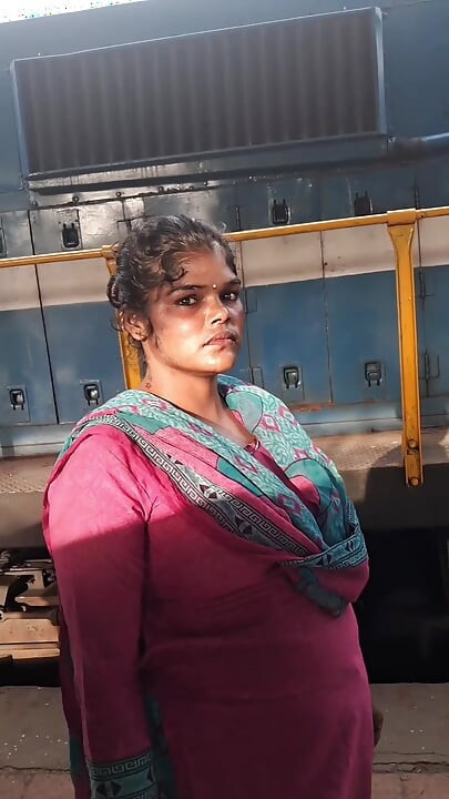 Desi Local Village Teen Girl Outdoor Xxx Video, Indian beautiful village girl outdoor sex video