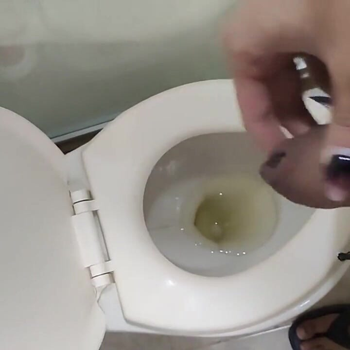 Anyone wants me to pee on their face?