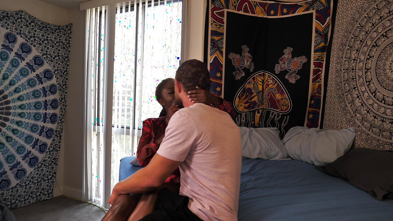 Nigerianische prinzessin mit riesentitten macht erstes sextape im urlaub