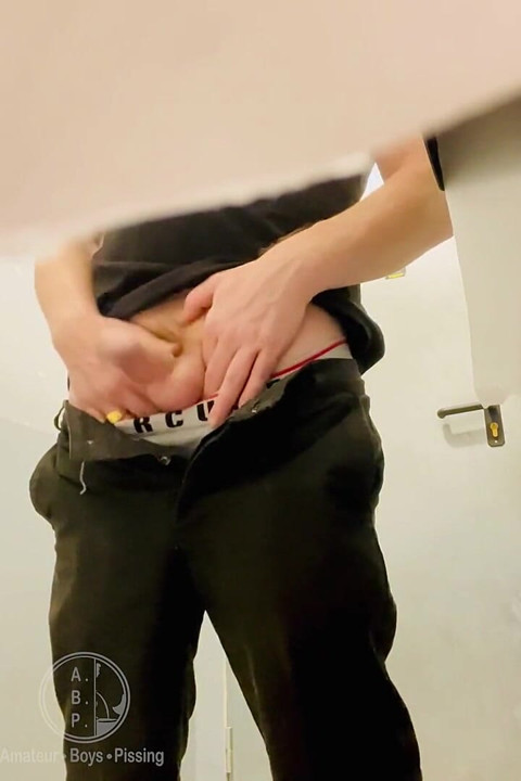 Pale-skinned Guy Caught Peeing in Bar Toilets